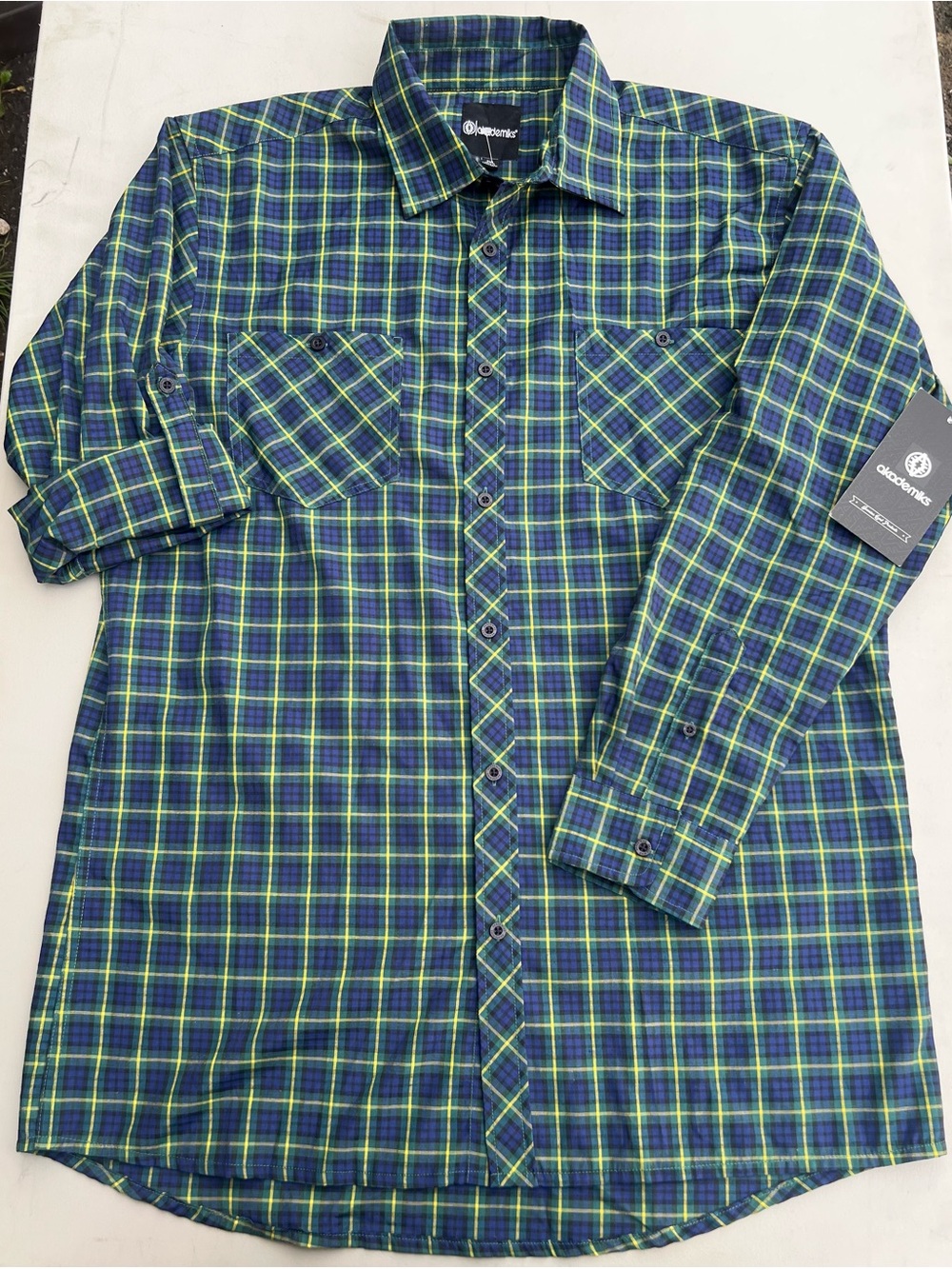 Akademiks Green & Blue Plaid Long-Sleeve Button-Down Shirt